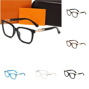 Mens solglasögon Clear Designer Solglasögon för kvinnor Luxury Eyewear Leopard Print Frame Lunette Homme Shades Sun Glasses Black Blue Brown HG088