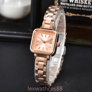 Daniewellingtones Ladies Watch Designer DWS Titta på Small Square Pantheon Fashion Square Tank Gold och Silver Watch Montre de Luxe Business Edition AAA Box Size 37mm