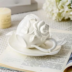 Tazze Fiori fatti a mano Tazza da caffè Fiore tridimensionale in rilievo Piatto in ceramica Dessert Tazza di frutta Decorazione per la tavola