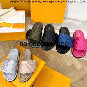 Lvity Louisevittonly Pool Pillow Mules Designers Sandaler Famous Designer Women Sunset Flat Mules vadderade främre remmar Trapers fashionabla EasyTowear Style Slid Slid