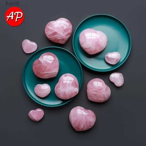 Arts and Crafts 1PC Natural Rose Quartz Big Heart Madagaskar Pink Crystal Healing Stone ozdoby rękodzieło REIKI GEM Dekoracja domu YQ240119