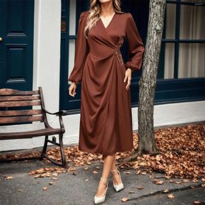 Casual Dresses Classic French Style Women's Long Sleeve V-Neck Dress Beaded Slim Solid Color Female For Work Elegant Ladies Spring 2024