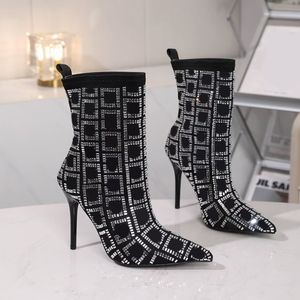 크리스탈 디자이너 부츠 10.5cm 패션 여성 부츠 하이힐 레이디 라인 스톤 섹시 웨딩 포인트 펌프 스타일 발목 짧은 부티 고급 브랜드 오리지널 신발