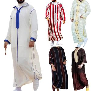 Bluza muzułmańska jubba ubrania ubrania mężczyźni z kapturem Ramadan szat Kaftan Abaya Dubai Turcja Islamska odzież Męska luźna szata
