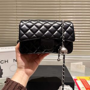 Designer-Handtasche, Schultertasche, Kettentasche, Clutch, Klappe, Tragetaschen, Geldbörse, kariertes Veloursgarn, doppelte Buchstaben, solide Haspe, Taille, quadratische Streifen, Damen-Luxushandtaschen 111