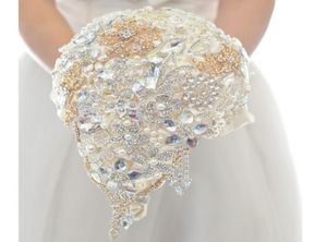 Mais novo buquê de noiva feito à mão com pérolas e diamantes, noiva segurando flores, contas, imagem real, buquê de casamento 3270047