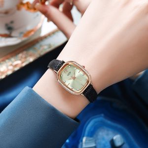 Women's high appearance level light luxury diamond oval compact fashion waterproof quartz watch