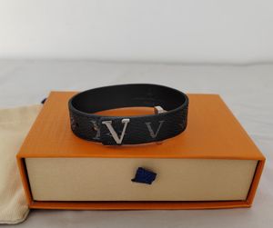 Varumärkesdesigner avancerad lyxiga mäns armband mode unisex smycken aolly spänne svart läder svart färg