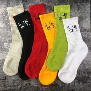 Designer Men Socks Letter Men Women Socks Pure Cotton Sports Fashionable Ventilate Comfort Stocking Street Pop 11 of Colors Ka1t