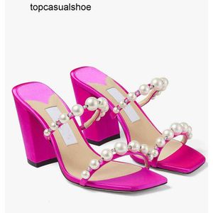 JC Jimmynessità Choo Lxuxry Brands Sandals Scarpe estive Amara di alta qualità per donne Muli in pelle Nappa con tacchi a blocchi con cinturino perla Confort Fashion Slipper