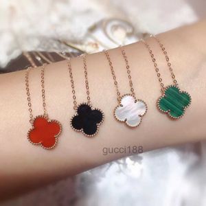Clover smycken Set Necklace Armband Stud Earring | Gold-Silver Mother Green Flower Link med Box WS4T