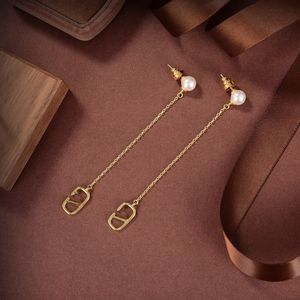 V Ohrringe Gold Ohrring Designer für Frau Mode Luxus Vlogo Marke Brief Stud Perle Ohrringe Mädchen Ohrstecker Hochzeiten 121