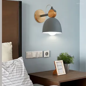 Lâmpadas de parede Modern E27 LED Lâmpada Nordic Madeira e Ferro Ajustável Sconces Luz Interior Quarto Quarto Livingroom Home Decore Switch UE