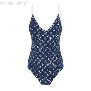 24SS Designer Bikini Swimsuit Luis Vuiton Märke Hot Stamping Solid Color Sexy Women's Swimsuit L2201