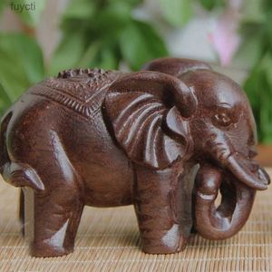 Arts and Crafts Wooden Elephant Sculpture Decoration Buddha Animal Elephant Figurines Art Crafts Home Decoration Mini Animals Rosewood Statues YQ240119