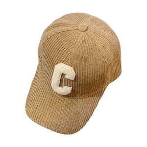 Czapka baseballowa Kobieta jesień i zima nowe corduroy sport C Letter Network Red Outdoor Ta sama czapka Top Hard Men's Hard 240119