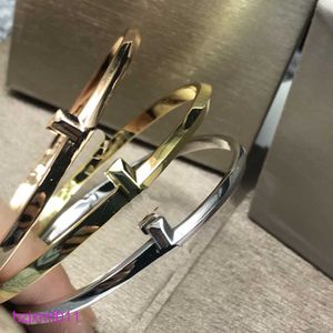 13l9 Bangle Designer de Luxo Pulseira de Prata Esterlina Pulseiras de Diamante Mulheres Homens Marca Jóias para Festa de Casamento Presente do Dia dos Namorados Qualidade Superior com