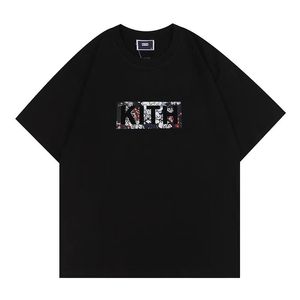 Kith Tshirt Mens Designer Tee Workout för män överdimensionerade T-skjortor T-shirt 100%bomullsvintage Kort ärm USA-storlek ZZ27