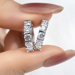 Choucong 2024 Ins Drop Ship Clip Earrings Luxury Jewelry Real 100％925 Sterling Silver Round Cut White Moissanite Diamonique Gemstones Rose Gold Women Earringギフト