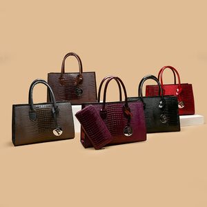 Kvinnor axelväska 5 färger i år populärt fast färg patent läder tygväska stor kapacitet tre del mode handväska dagligen joker ödla mönster handväska 5916#