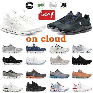 på 2023 Casual Shoes Herr Mens Running Shoe On Cloud Sneakers Federer Workout och Cross Training Shoe Ash Black Grey Blue Men Women Sof White Shoes TNS