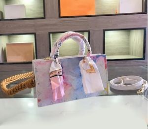 Borsa a tracolla rettangolare di design colore bianco da donna in pelle con lettera floreale stampata Abbigliamento da donna estivo di moda con borsa a tracolla