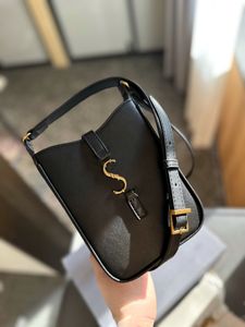 Designväska fashionabla kvinnors handväska mobiltelefon väska bärbar kvinnors midja väska crossbody väska på väskan plånbok