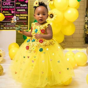 Vestidos de festa de aniversário para crianças pequenas amarelas vestidos de menina de flor pura pescoço frisado renda feita à mão flores coloridas em camadas tule princesa rainha vestidos de baile casamento f033