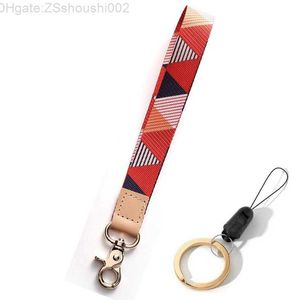 Off Keychain Hanging Rope Triangle Printing Pattern Broadband Clip Key Chain Mobile Phone Lanyard Wrist Strap Anti-lost Shoulder Band about 16cm H5N5