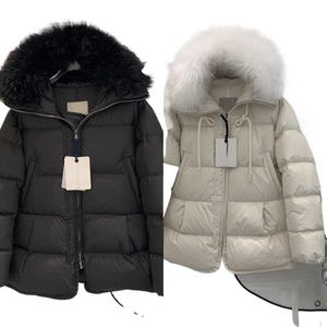 Piumino da donna di design Cappotti invernali Colletto in vero pelo di procione Capispalla in cotone caldo moda Lady Tasca grande