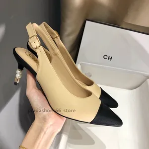 Seksi sivri ayak parmağı sandaletler orta topuklu terlik slingback yaz 2024 moda lüks tasarımcı kadın pompaları çift ayakkabı kanalı mujer slaytlar c