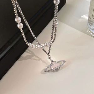 Designer Fashion Saturn Pearl Folded Halsband för kvinnor i benkedjan Lätt lyxig tillbehörsset