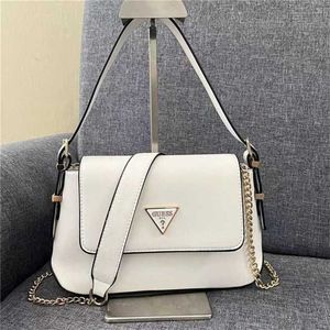 Ny solid färgkedja Splice Belt Decoration Fashion Cross Shoulder Underarm Women's Bag 1RB 70% rabatt på uttag onlineförsäljning