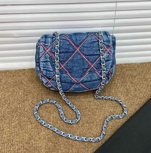 Mini Flap Designer Torby Cowboy Blue Denim Messenger Bag na ramię Women Luksusowa torebka List Srebrny łańcuch dwukolorowy Diamentowe pikowanie torebka crossbody