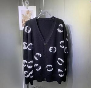 Frühling Herbst Damen Strickjacken V-Ausschnitt Luxus schwarze Pullover gestrickt Designer C Buchstaben Pullover für Mädchen Frau