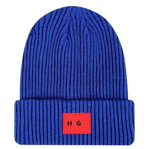 2024 Cappello di Vendita Caldo Uomo Donna Inverno Beanie Caps Casual Cofano di Spessore Berretto di Maglia Classico Sport di Colore Solido Unisex Cappelli Caldi BO08