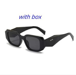 Designer Sunglasses Classic Eyeglasses Goggle Outdoor Beach Sun Glasses For Man Woman Mix Color Optional Triangular signature sunglasses for women