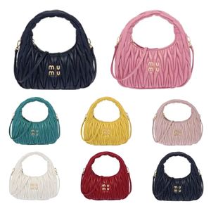 豪華なmiui hobo wander matelasse bag miu women's mens underarm designerクラッチショルダーバッグストラップトートジッパークロスボディハンドバッグリアルレザーアームピットバッグdhgate