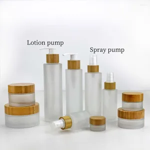 Förvaringsflaskor bambuförpackning frostad kosmetik 20 ml 30 ml 50 ml glasburkar och med lock för droppspray trä cap 80 ml 60 ml