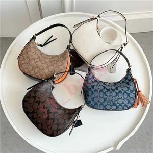 Pacchetto donna di design Borsa per cosmetici con portafoglio in pelle con tracolla di lusso e modello allentato. Sconto del 70% sulla vendita online outlet