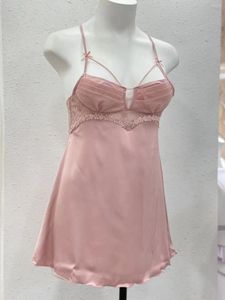 Damen-Nachtwäsche, hochwertiges Seiden-Nachthemd, Versuchung, erotische Dessous, sexy Damen-Satin, ultrakurz, rückenfrei, elegantes Träger-Schlafkleid