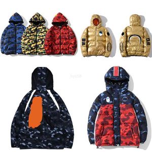 Mens Down Parkas tubarão Mens Camuflagem Puffer Jaquetas Mulheres Down Coat Japão Homem Moda Impressão Parkas Windbreaker Outerwear Clássico Estilo de Rua cor cinza tamanho MLX