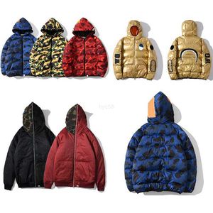 Parkas pour hommes Requin Hommes Camouflage Puffer Vestes Femmes Vers Le Bas Manteau Japon Homme Mode Imprimer Parkas Coupe-Vent Vêtements D'extérieur Classique Style De Rue