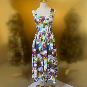 Europeiska modemärke bomullslila blommigt tryck samlade midja ärmlös smal passform midi klänning