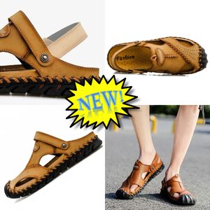 2024 مصمم صندل Slippers Summer Men Women Shoes Slides Shaped Slides Black يضم الماء 38-48 EUR