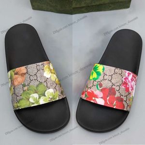 Man Woman Designer Slides Pool Slipper Floral Slide Flat Sandal Canvas Sliders House Mule Causal Flip Flops Thick Nedre Summer Beach 35-45