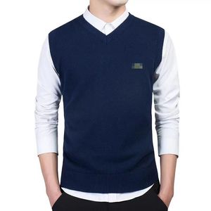 Tipico maglione da uomo, abbigliamento casual, abbigliamento da strada, gilet lavorato a maglia, scollo a V primaverile e autunnale, maglione ricamato in cotone solido, gilet caldo casual da uomo