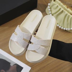 Slippare Diamond Inlaid Luxury Elegant and Fashion Women Shoes 2024 Summer Ladies Low Heel Women's Sapotos Feminino