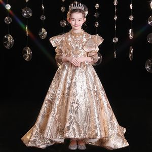 2024 Gold Sequined Flower Girl Dresses Jewel Neck Ball Gown Spets Applicques Crystals Beads Long Hleeves Kids Girls Pageant Dress Sweep Train Bling Bing Birthday Gown