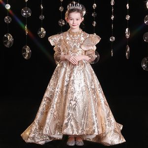 2024 Gold Sequined Flower Girl Dresses Jewel Neck Ball Spetsapplikationer Kristaller Pärlor Långa ärmar Kids Girls Pageant Dress Sweep Train Bling Birthday Gown 403